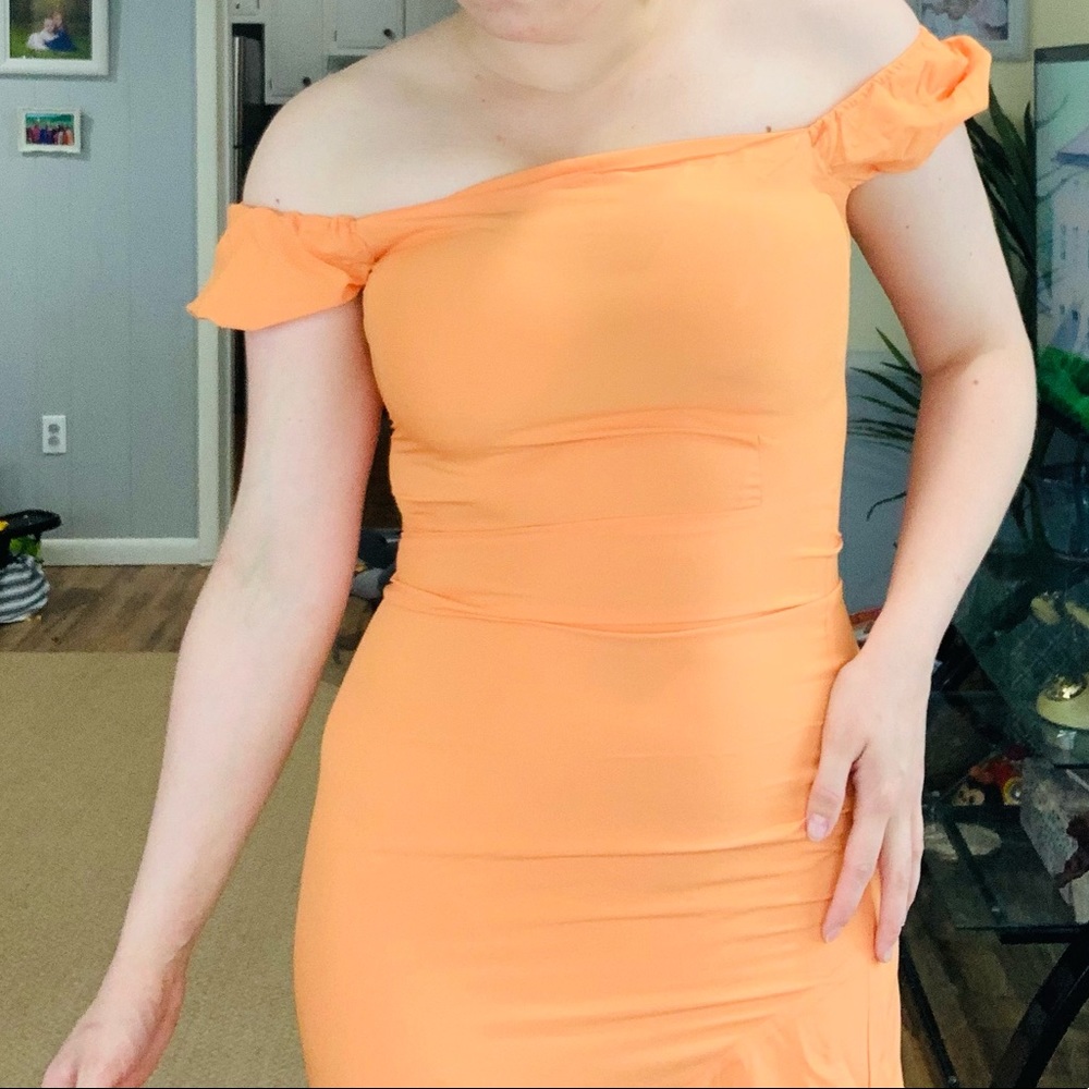 Vintage Orange Off-Shoulder Midi Dress - Picture 2 of 3